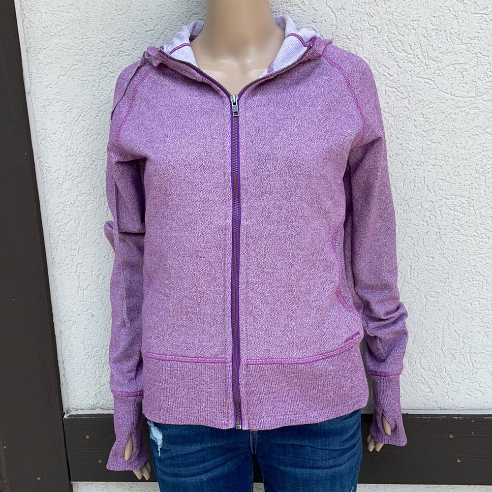Patagonia jacket sweatshirt Womans zip up with hood